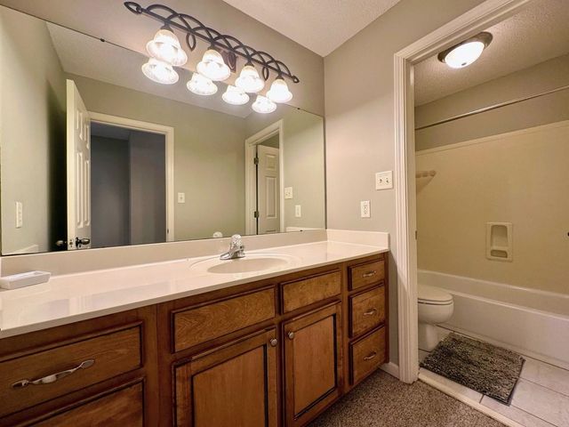 320 FOREST GLADE CV, Eads, TN 38028