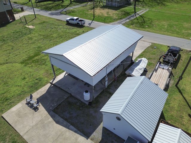 1467 Chapmansboro Rd, Chapmansboro, TN 37035