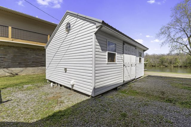 1467 Chapmansboro Rd, Chapmansboro, TN 37035