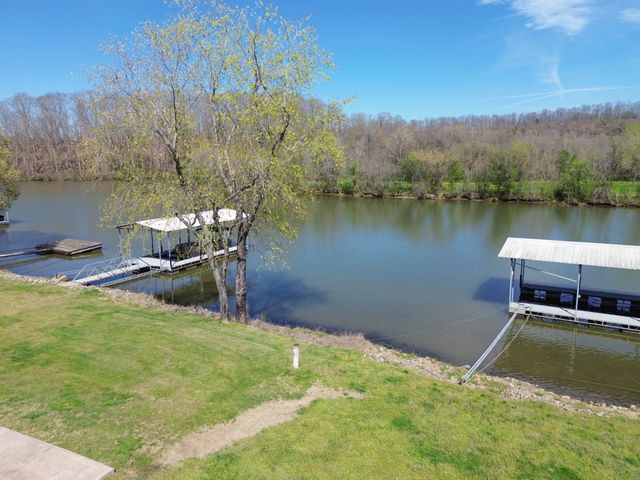 1467 Chapmansboro Rd, Chapmansboro, TN 37035
