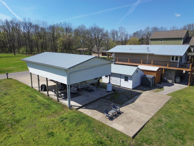 1467 Chapmansboro Rd, Chapmansboro, TN 37035