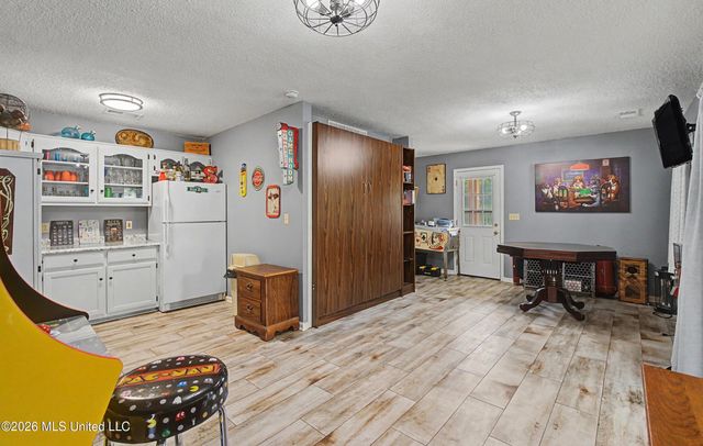 1980 Pine Tree Road, Hernando, MS 38632