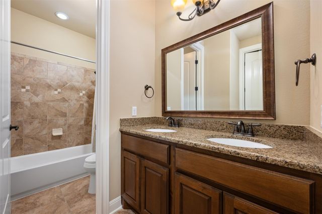 2001 Long Bow DR, Leander, TX 78641