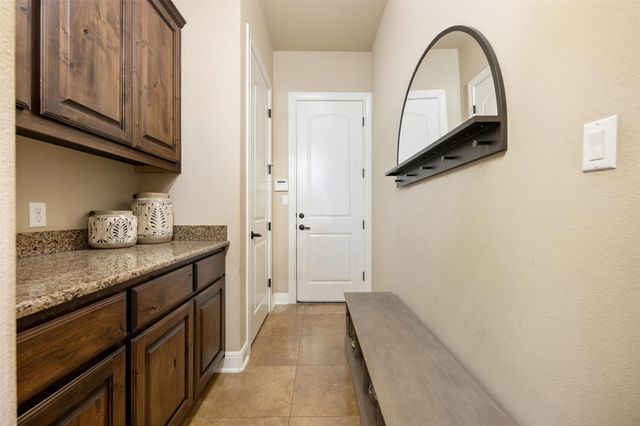 2001 Long Bow DR, Leander, TX 78641