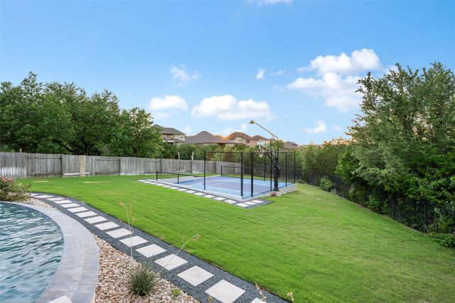 2001 Long Bow DR, Leander, TX 78641