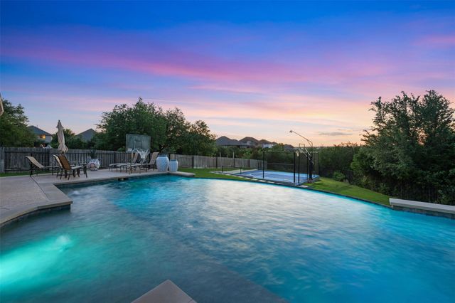2001 Long Bow DR, Leander, TX 78641