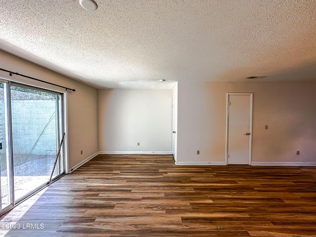 900 Brotherhood Rd Apt G4, Beaufort, SC 29902