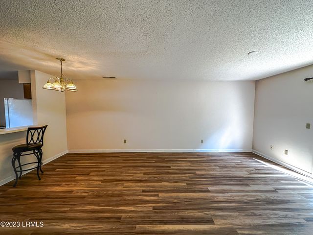 900 Brotherhood Rd Apt G4, Beaufort, SC 29902