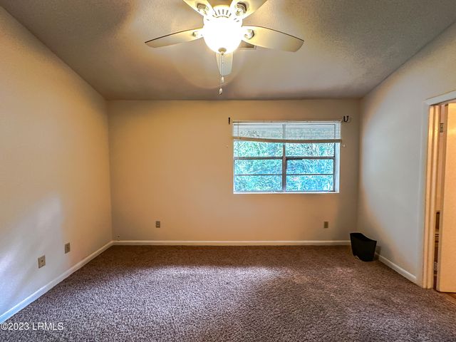 900 Brotherhood Rd Apt G4, Beaufort, SC 29902