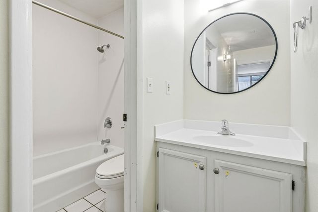 3231 Lakeside Dr Apt 106, Grand Junction, CO 81506