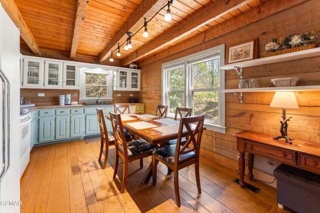 409 Matterhorn Drive, Gatlinburg, TN 37738