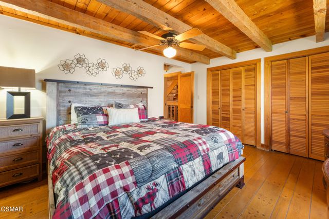 409 Matterhorn Drive, Gatlinburg, TN 37738
