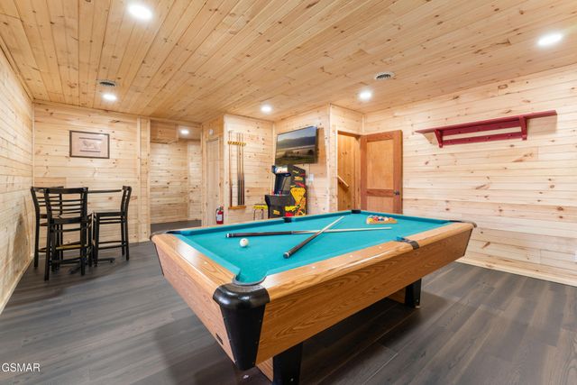 409 Matterhorn Drive, Gatlinburg, TN 37738