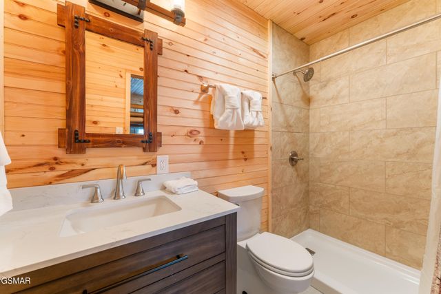 409 Matterhorn Drive, Gatlinburg, TN 37738