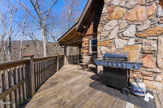 409 Matterhorn Drive, Gatlinburg, TN 37738