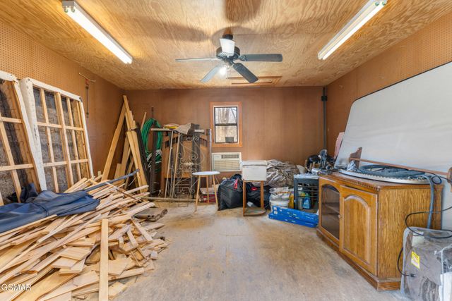 409 Matterhorn Drive, Gatlinburg, TN 37738