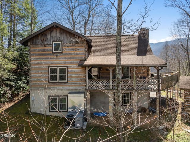409 Matterhorn Drive, Gatlinburg, TN 37738