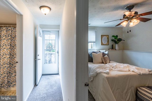 8802 GOLDEN TREE LN, Baltimore, MD 21221