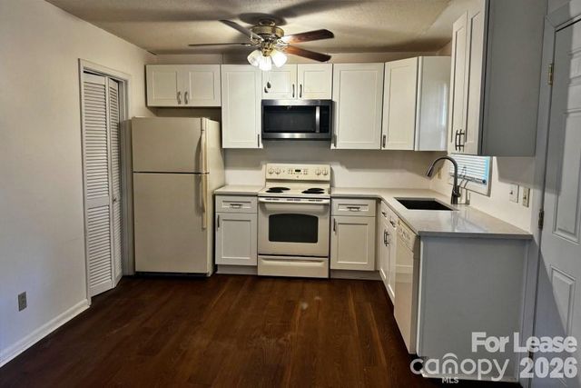 626 Walnut Street D, Statesville, NC 28677