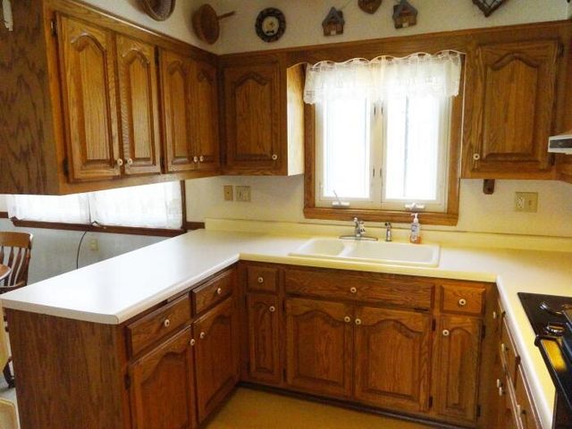 615 Rohda DRIVE, Waterford, WI 53185