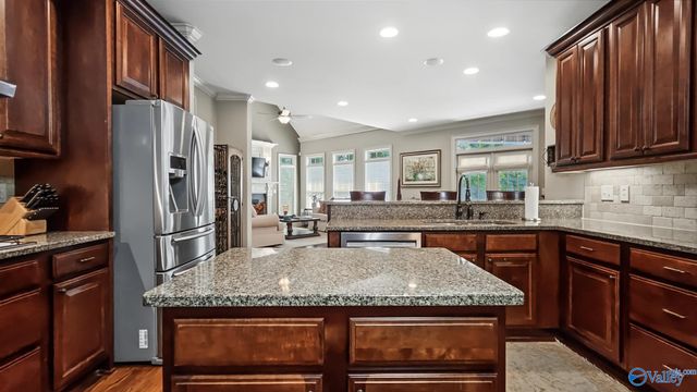 10 Bluff View Drive SE, Huntsville, AL 35803