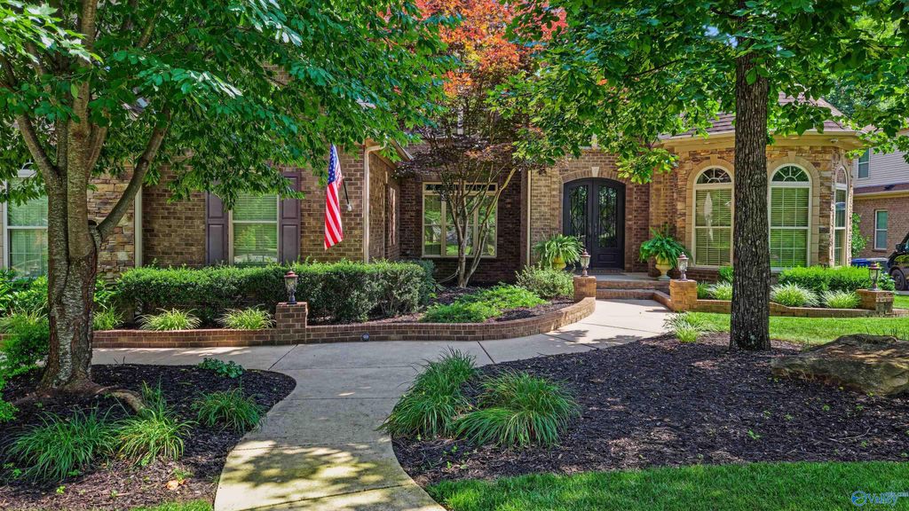 10 Bluff View Drive SE, Huntsville, AL 35803