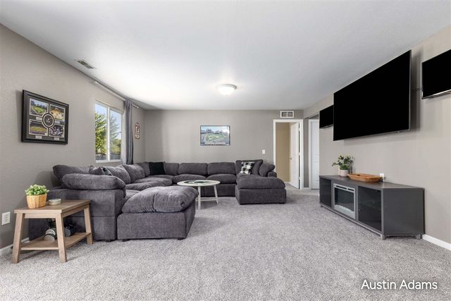 2058 Waler Drive, Hudsonville, MI 49426