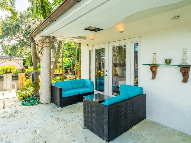 1930 NW 32nd Ct, Oakland Park, FL 33309