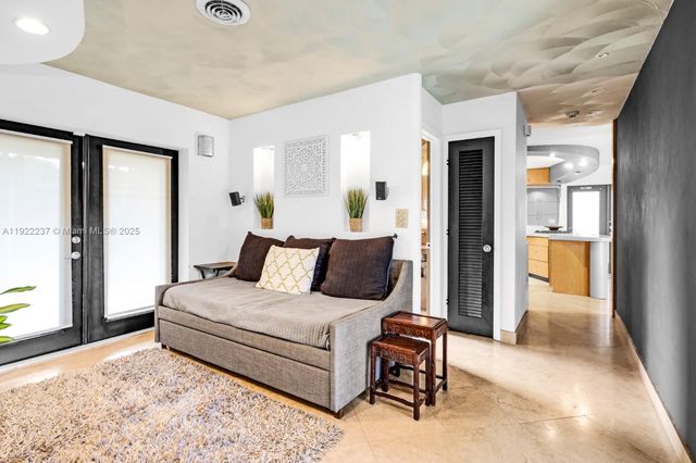 1930 NW 32nd Ct, Oakland Park, FL 33309