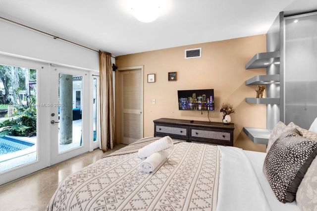 1930 NW 32nd Ct, Oakland Park, FL 33309