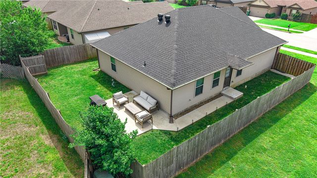 1203 W Cunningham Avenue, Rogers, AR 72758
