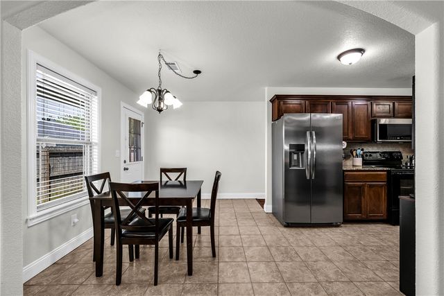 1203 W Cunningham Avenue, Rogers, AR 72758