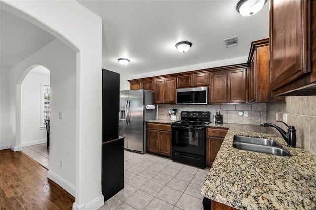 1203 W Cunningham Avenue, Rogers, AR 72758