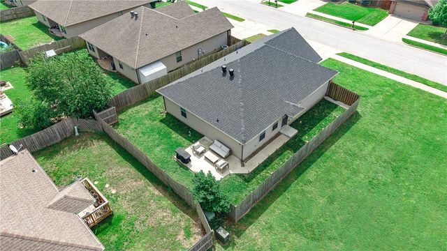 1203 W Cunningham Avenue, Rogers, AR 72758