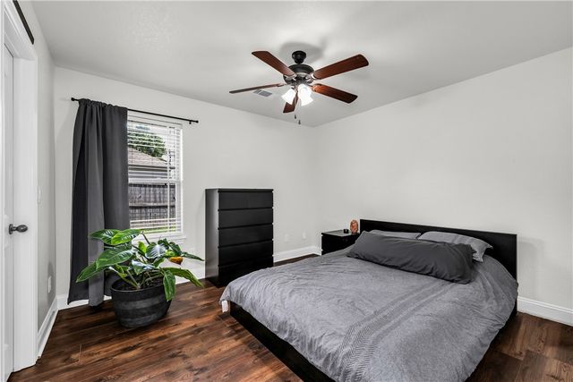 1203 W Cunningham Avenue, Rogers, AR 72758