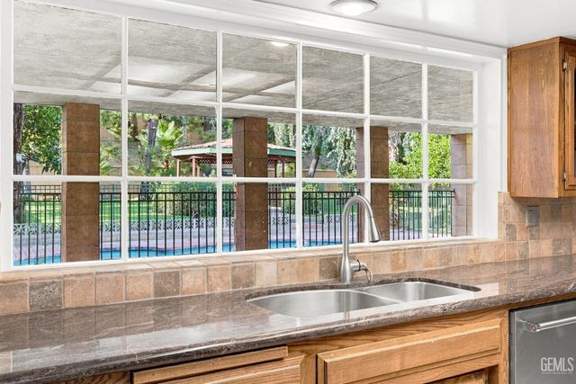 4100 Sill Place, Bakersfield, CA 93306