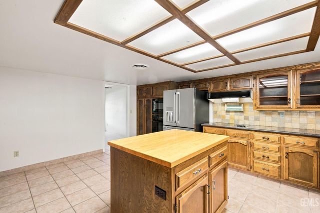 4100 Sill Place, Bakersfield, CA 93306