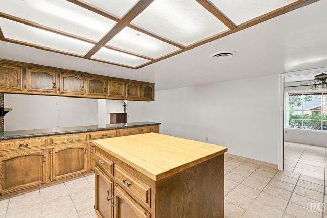 4100 Sill Place, Bakersfield, CA 93306