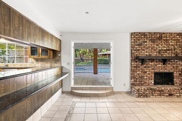 4100 Sill Place, Bakersfield, CA 93306