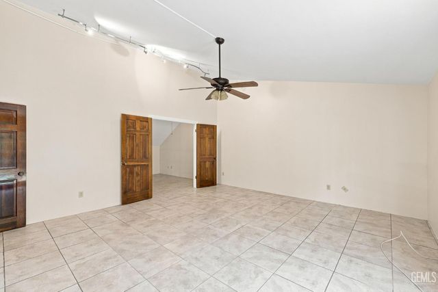 4100 Sill Place, Bakersfield, CA 93306