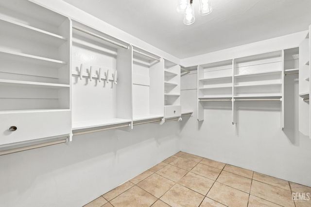 4100 Sill Place, Bakersfield, CA 93306