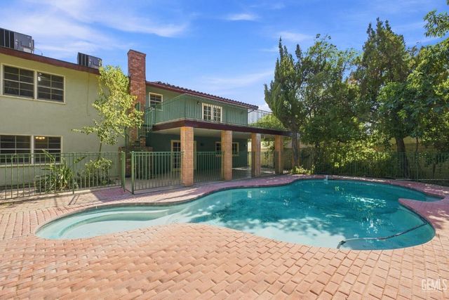 4100 Sill Place, Bakersfield, CA 93306