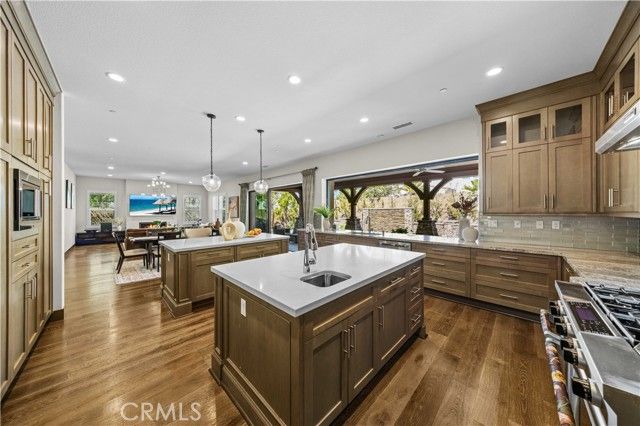 127 Cruiser, Irvine, CA 92618