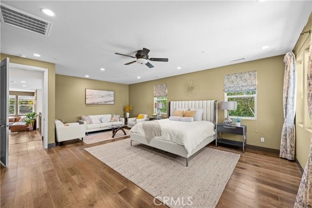 127 Cruiser, Irvine, CA 92618