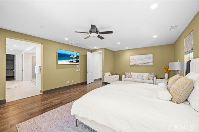 127 Cruiser, Irvine, CA 92618