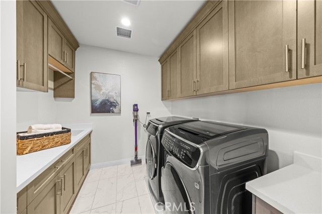 127 Cruiser, Irvine, CA 92618