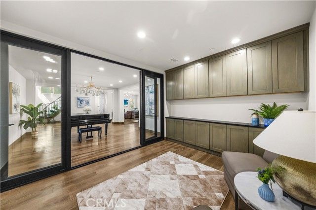 127 Cruiser, Irvine, CA 92618