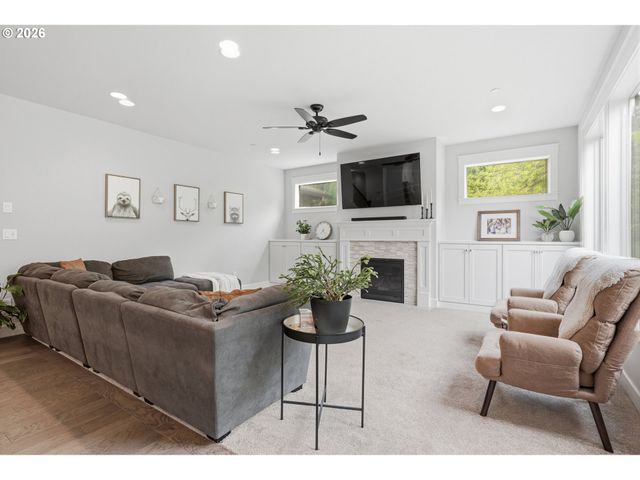 638 N 12TH Ct, Ridgefield, WA 98642