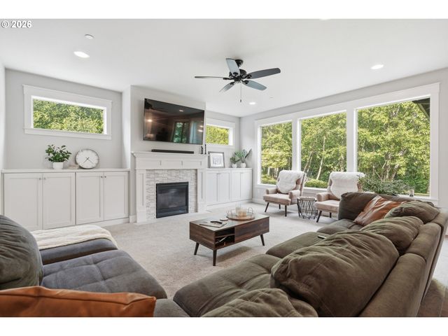 638 N 12TH Ct, Ridgefield, WA 98642