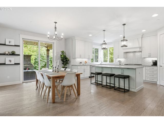 638 N 12TH Ct, Ridgefield, WA 98642